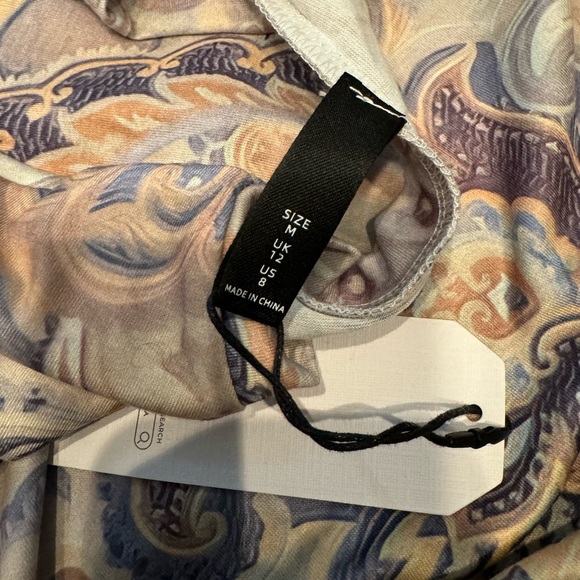 ❤️3/$30 Noracora Long Sleeve Top - Picture 10 of 10